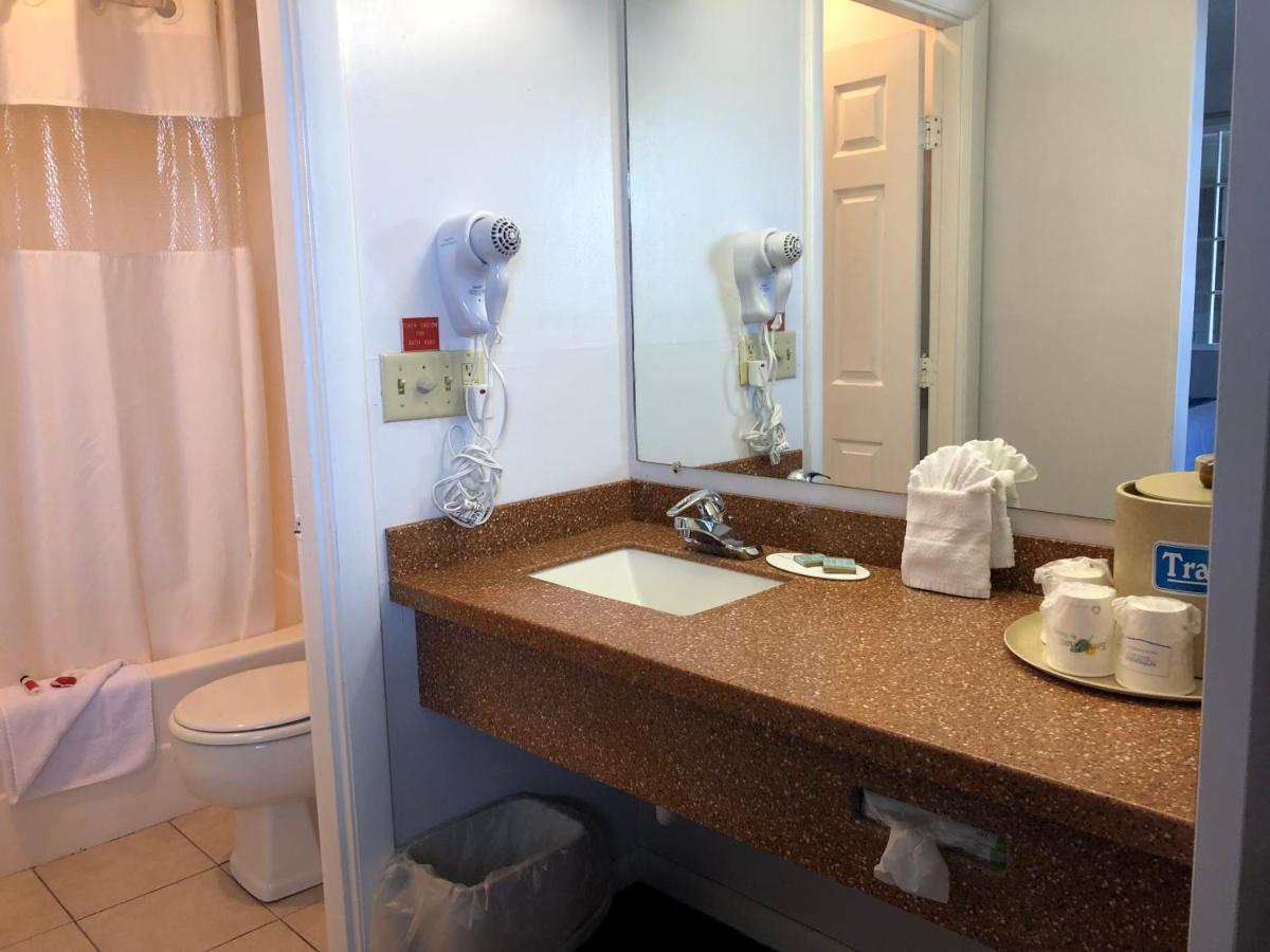 Travelodge By Wyndham Cape Cod Area West Dennis Pokoj fotografie
