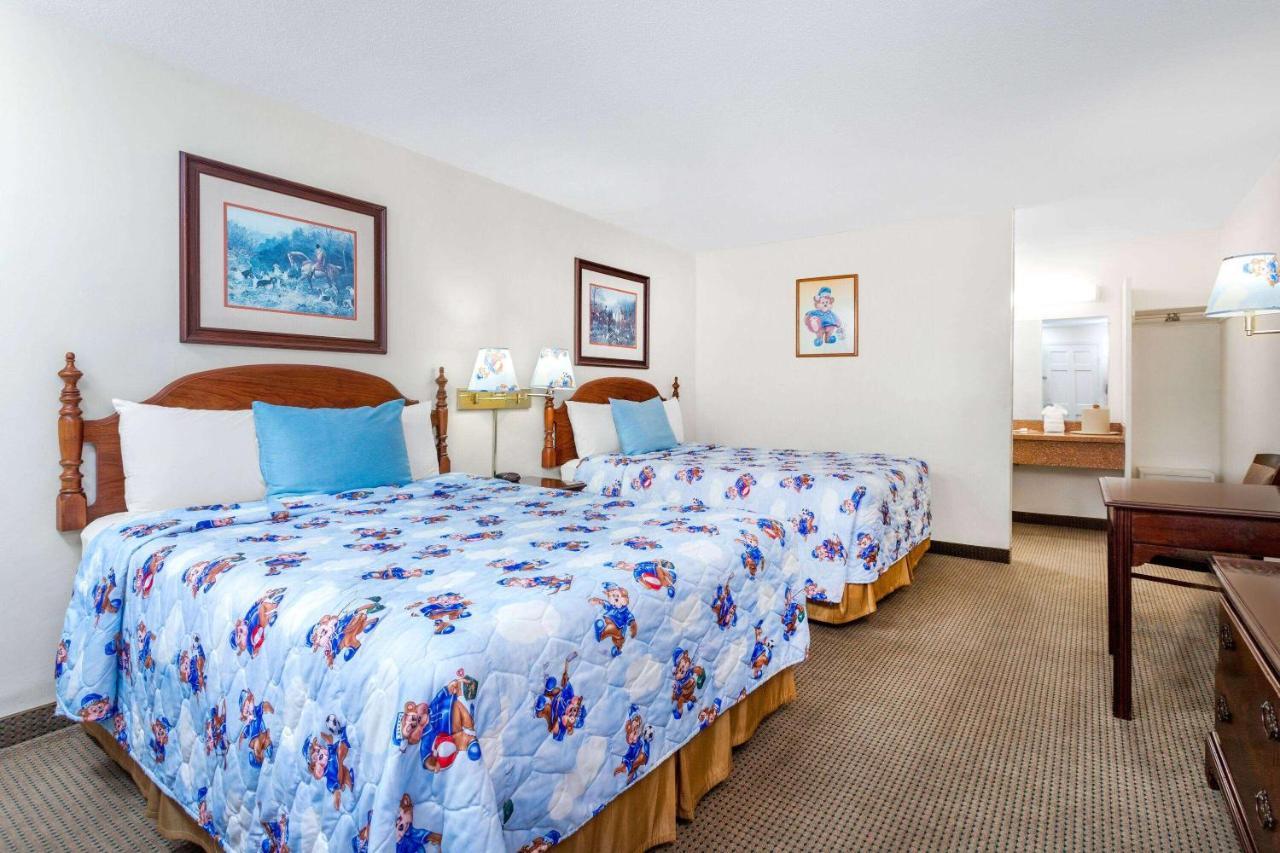 Travelodge By Wyndham Cape Cod Area West Dennis Exteriér fotografie